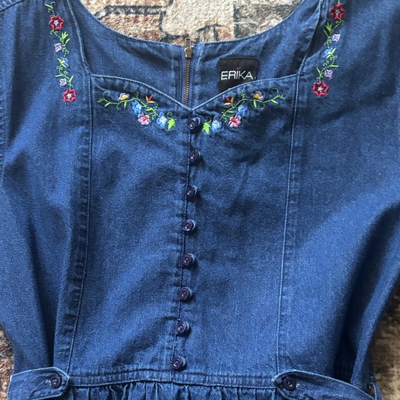 Boho Navy Blue Maxi Dress with Embroidered Accents - Picture 3 of 4